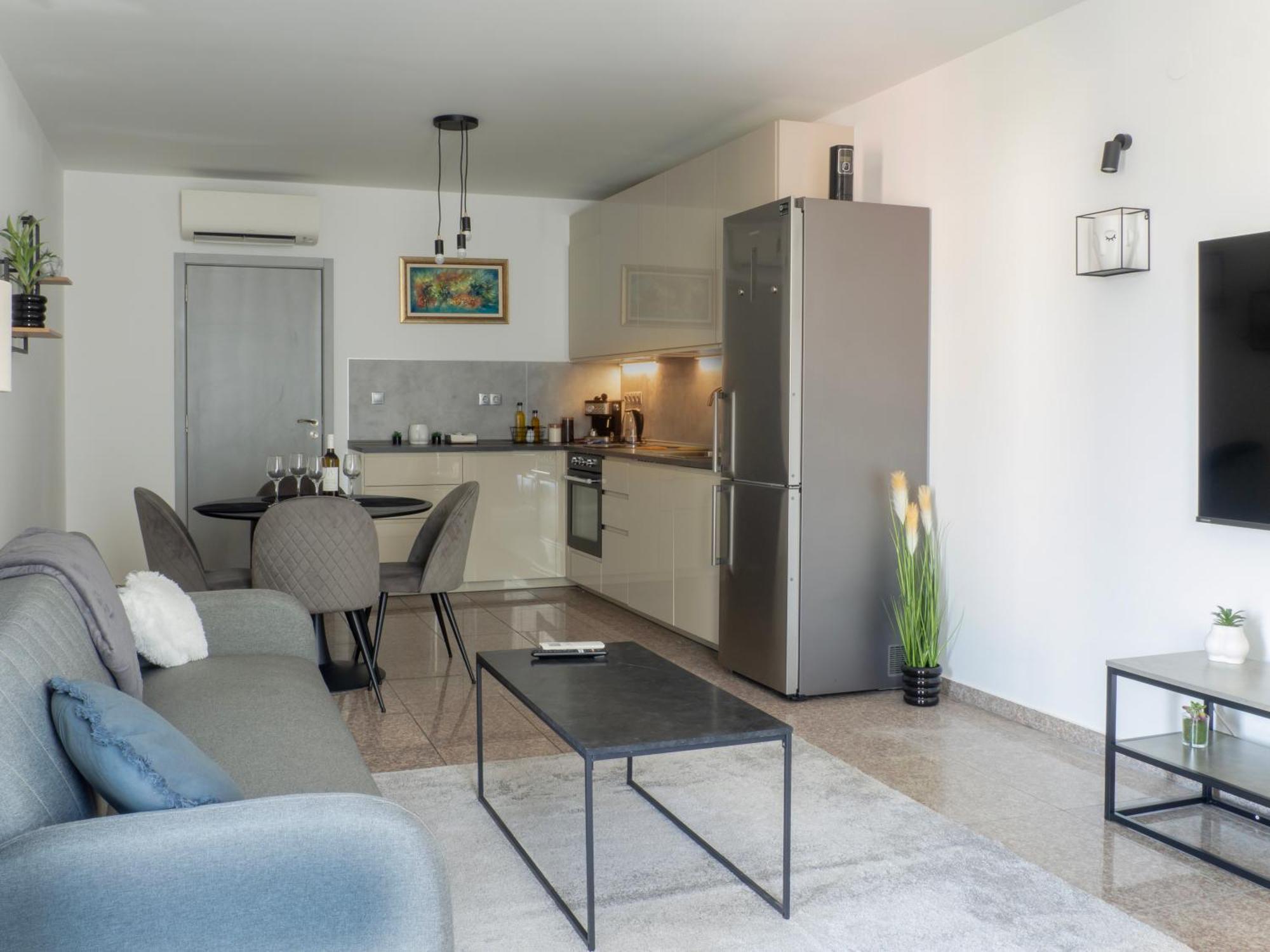 Vertigo2 Huge 2 Bedrooms Balcony Parking Apartment